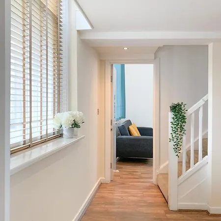 Duplex 2-Bedroom Apartment In Liverpool Centre Exterior photo
