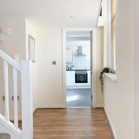 Duplex 2-Bedroom Apartment In Liverpool Centre Exterior photo