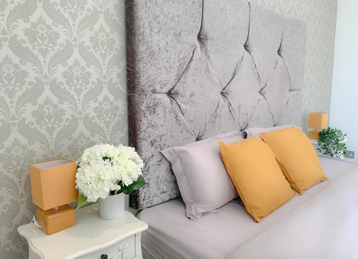 Duplex 2-bedroom In Centre *